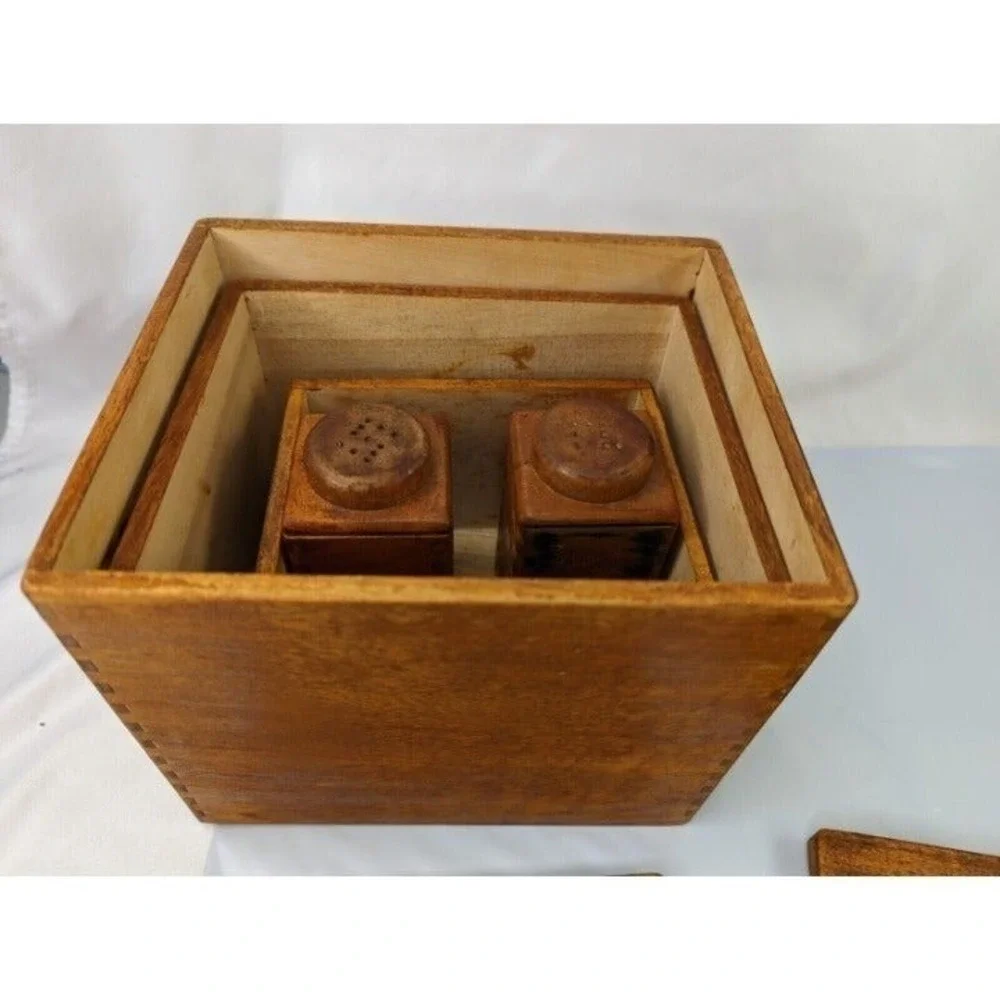 Woodpecker Products‎ Wooden Canister Salt Pepper Shaker Lot